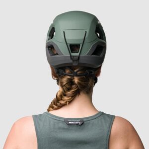 MOVEMENT ESCALADA CASCO WILD COUNTRY 6 MOVEMENT ESCALADA CASCO WILD COUNTRY 2